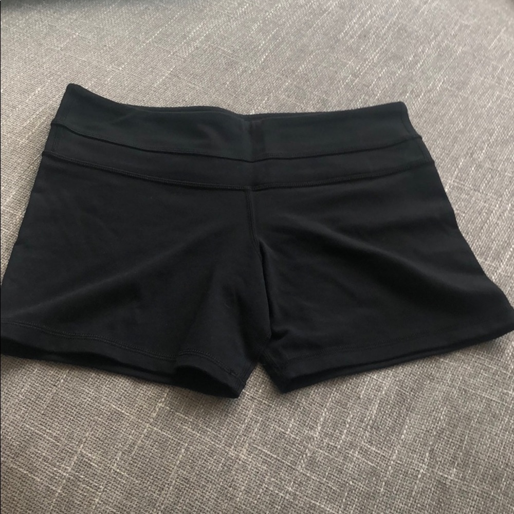 Lululemon black bike shorts size 6 reversible